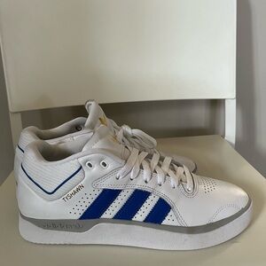Adidas skateboarding Tyshawn white blue gold NEW with tags